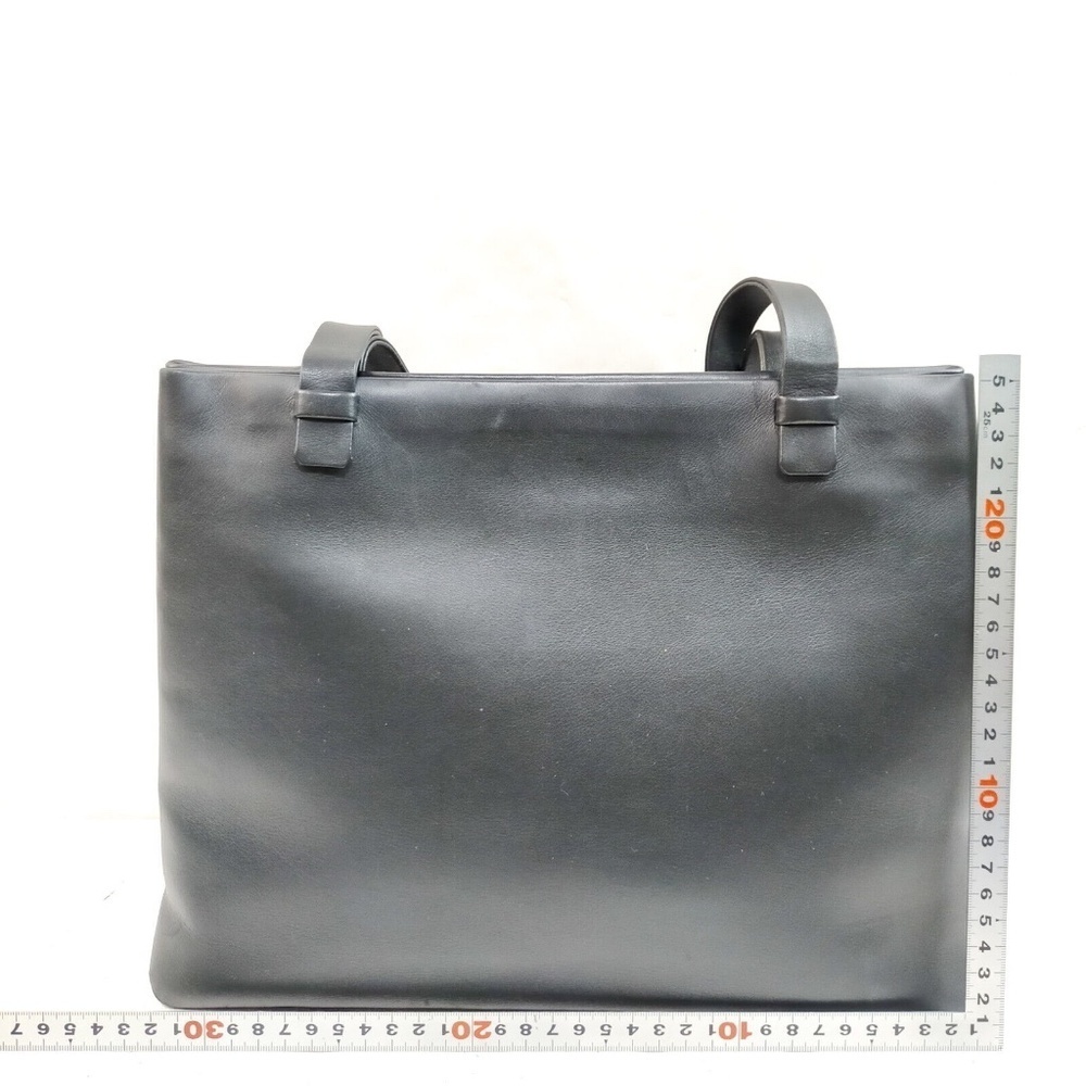 Chanel Shoulder Bag Black Leather - Picture 2 of 9